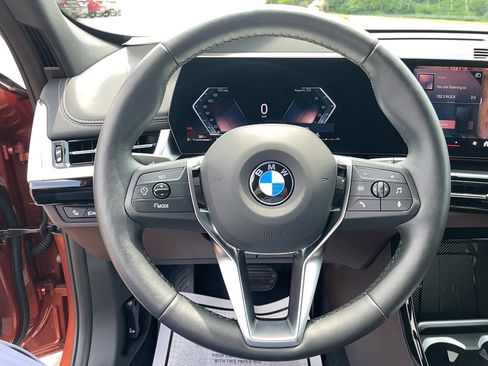 Used 2025 BMW X1 xDrive28i image 10