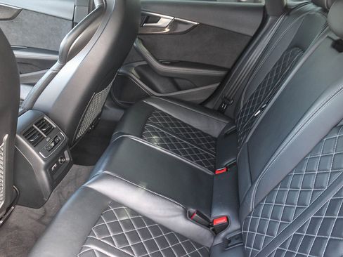 Used 2019 Audi S5 Premium Plus w/ Premium Plus image 19