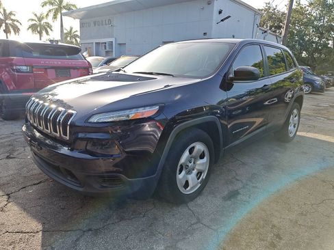 Used 2014 Jeep Cherokee Sport FWD image 4