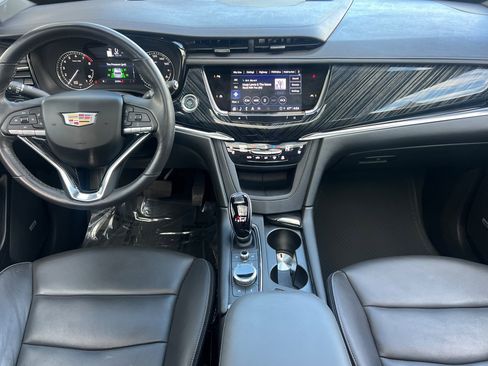 Certified 2025 Cadillac XT6 Premium Luxury image 14