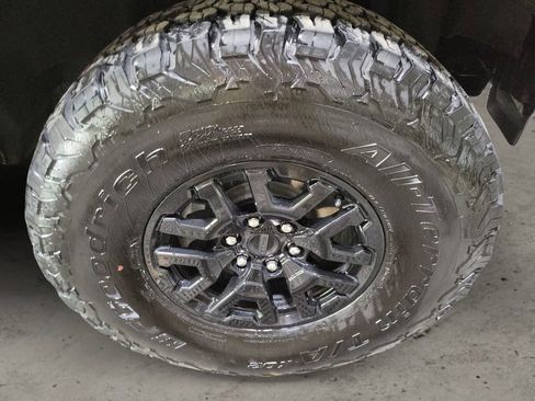 Used 2023 Ford Bronco Raptor AWD/4WD image 12
