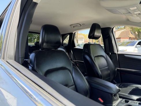 Used 2024 Ford Escape Platinum AWD/4WD image 11