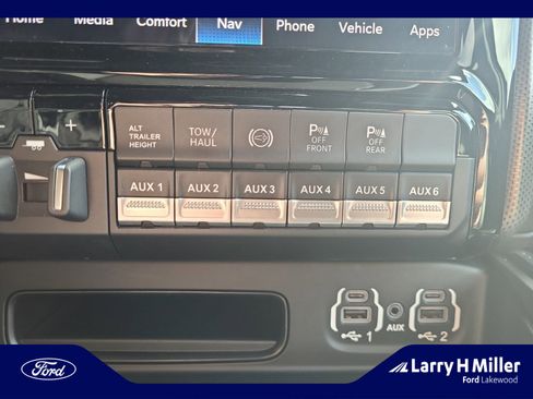 Used 2024 RAM 3500 Limited image 31