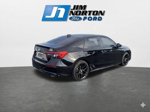Used 2022 Honda Civic Sport image 8