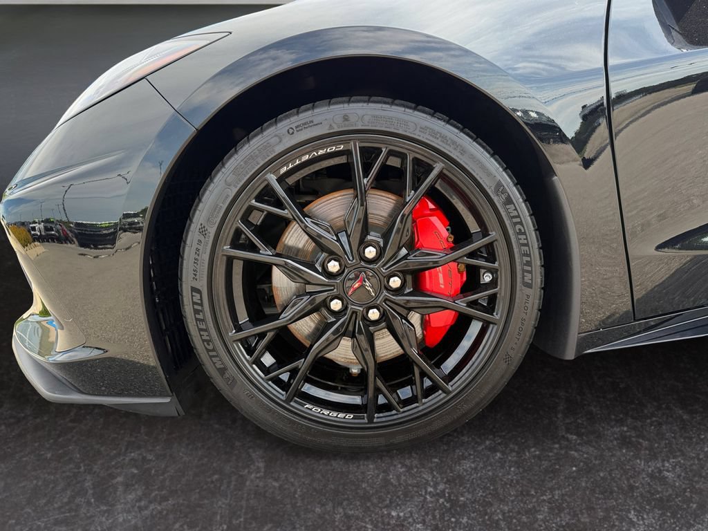 Used 2024 Chevrolet Corvette Stingray Premium Conv w/ Z51 Performance Package RWD image 9