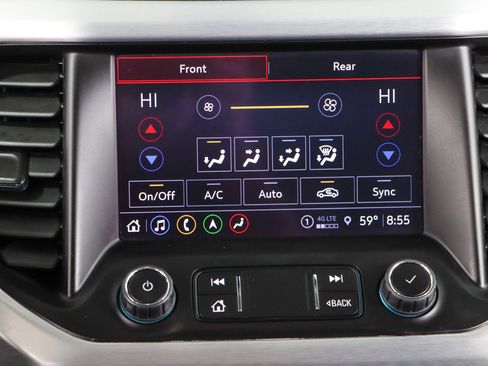 Used 2023 GMC Acadia SLT image 19