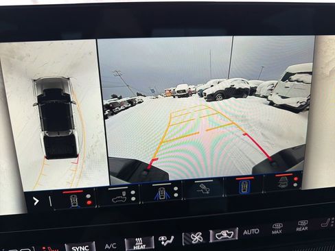 Used 2025 GMC Hummer EV 3X w/ LPO, Sport Package image 17