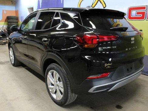 Certified 2024 Buick Encore GX Preferred w/ Comfort Package AWD/4WD image 6