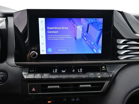 Used 2026 Toyota Camry SE FWD image 25