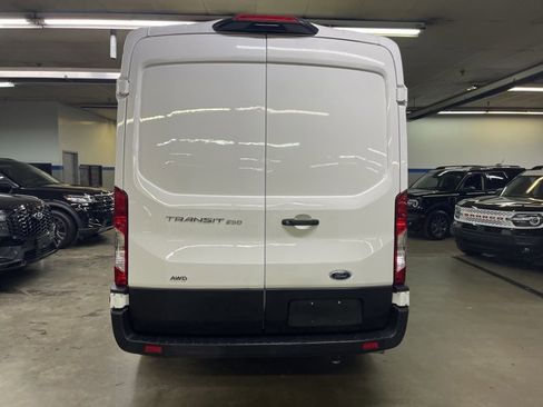 Certified 2023 Ford Transit 250 Medium Roof AWD image 5