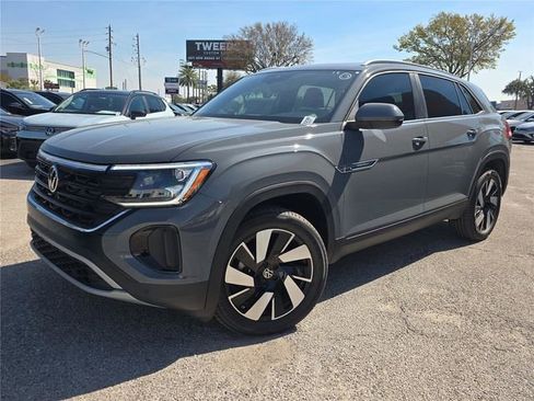 New 2026 Volkswagen Atlas Cross Sport SE image 29