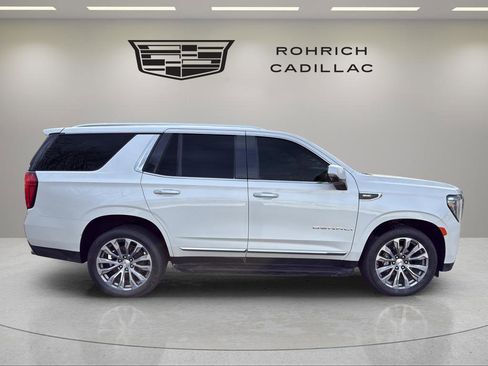 Used 2021 GMC Yukon Denali w/ Advanced Technology Package image 5