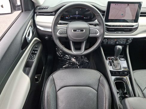 Used 2022 Jeep Compass Limited w/ Elite Group AWD/4WD image 12