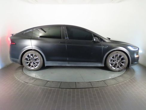 Used 2023 Tesla Model X AWD/4WD image 8