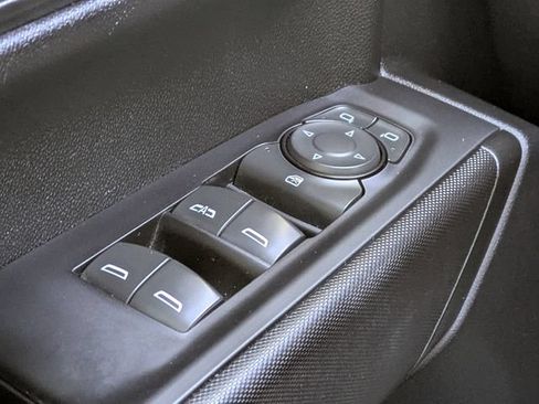 Used 2022 Chevrolet Silverado 1500 Custom AWD/4WD image 21