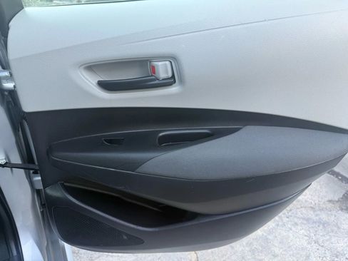 Used 2022 Toyota Corolla LE image 21