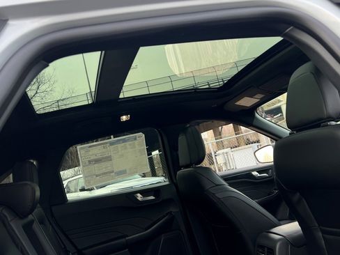 New 2026 Ford Escape ST-Line w/ Cold Weather Package image 10