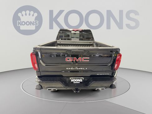 Used 2024 GMC Sierra 1500 Denali w/ Technology Package AWD/4WD image 27