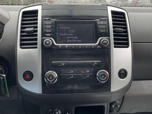 Used 2018 Nissan Frontier SV AWD/4WD image 19