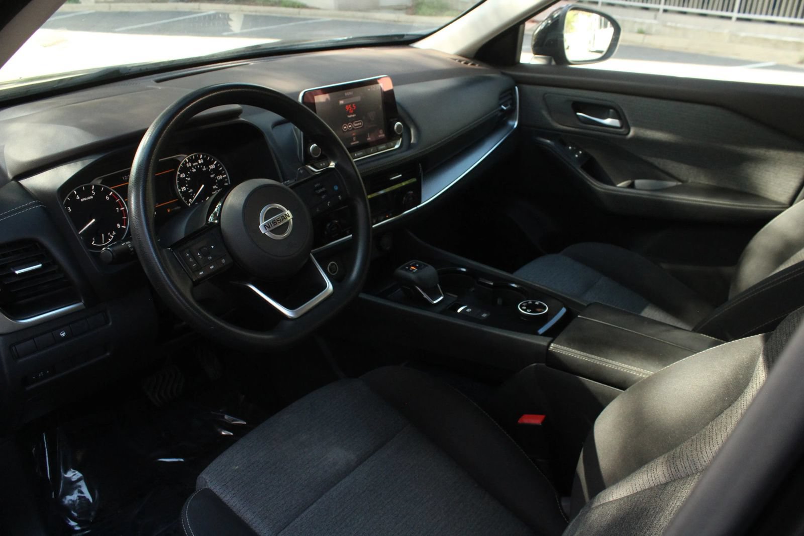 Used 2021 Nissan Rogue SV AWD/4WD image 13