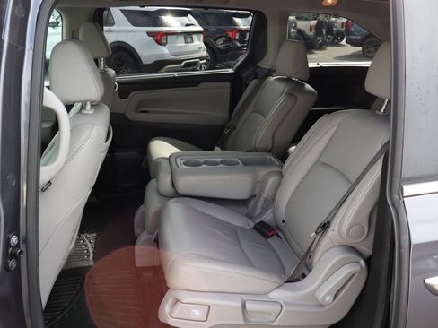 Used 2022 Honda Odyssey Touring image 13