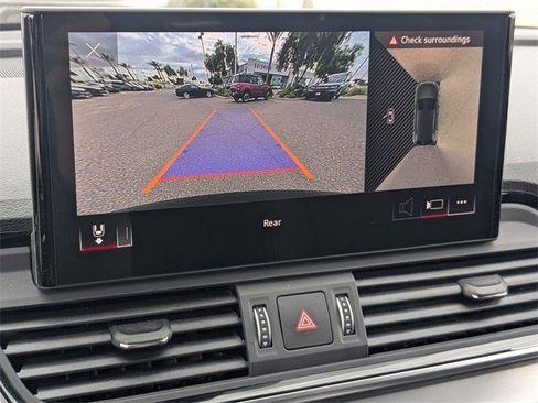 Used 2024 Audi Q5 e Premium Plus image 35