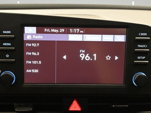 Used 2025 Hyundai Elantra Sport FWD image 15
