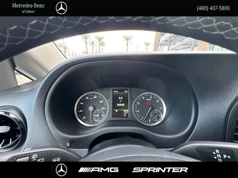 Used 2023 Mercedes-Benz Metris Passenger image 28