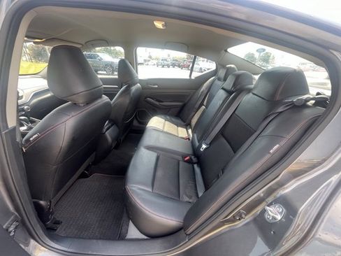 Used 2024 Nissan Altima 2.5 SR image 9