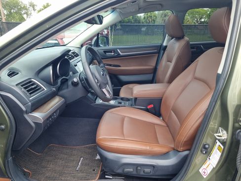 Used 2017 Subaru Outback 2.5i Touring w/ Popular Package #5A AWD/4WD image 22