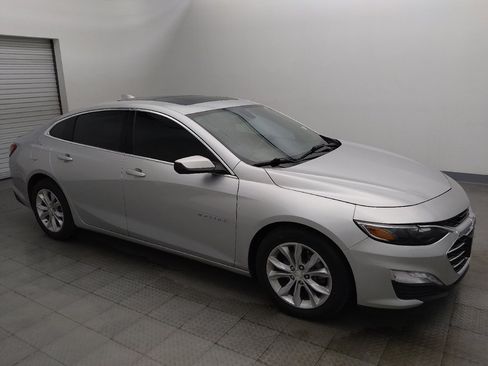 Used 2022 Chevrolet Malibu LT FWD image 11