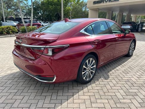 Used 2019 Lexus ES 300h w/ Premium Package FWD image 3