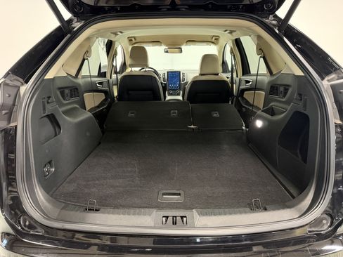 Used 2024 Ford Edge SEL w/ Convenience Package image 28