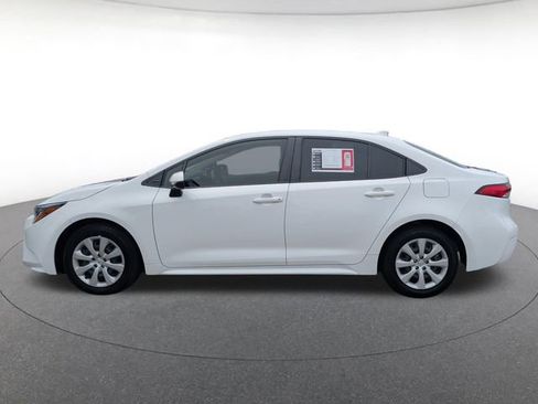 Used 2023 Toyota Corolla LE FWD image 3