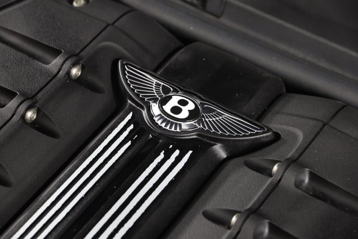Used 2018 Bentley Bentayga AWD/4WD image 29