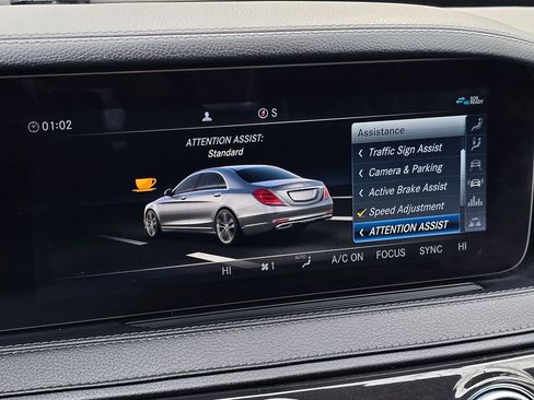 Used 2020 Mercedes-Benz S 560 4MATIC Sedan image 42