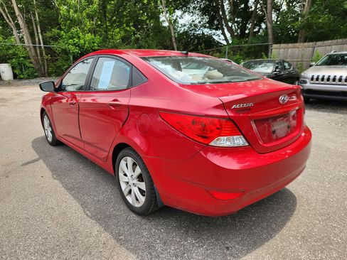 Used 2013 Hyundai Accent GLS w/ Premium Pkg FWD image 3