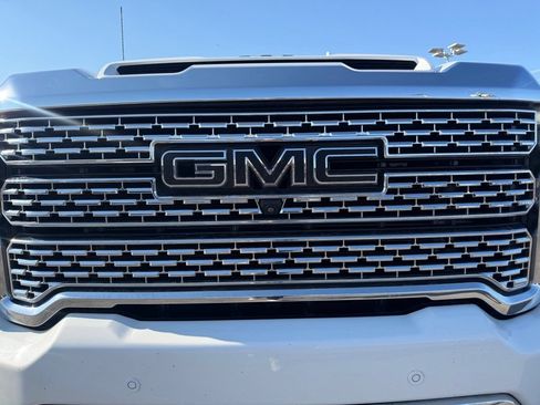 Used 2021 GMC Sierra 3500 Denali w/ Denali Ultimate Package AWD/4WD image 7