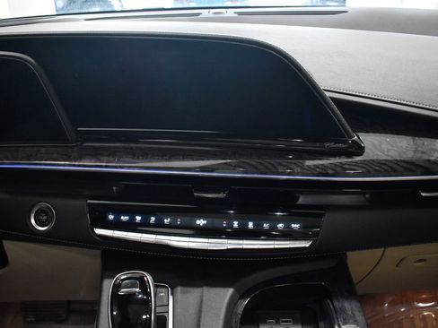 Used 2021 Cadillac Escalade Premium Luxury w/ Driver Assist Tech Package AWD/4WD image 28