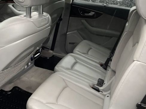 Used 2018 Audi Q7 3.0T Prestige w/ Prestige Package AWD/4WD image 8