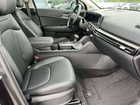 Certified 2026 Kia Sportage SX FWD image 13