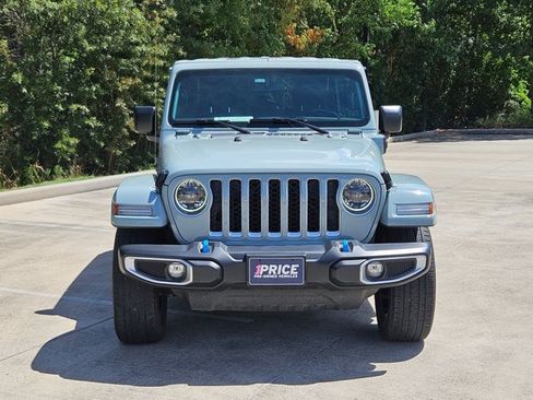 Used 2023 Jeep Wrangler Unlimited Sahara w/ Cold Weather Group AWD/4WD image 2