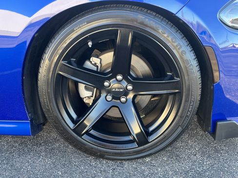 Used 2022 Dodge Charger R/T w/ Harman/Kardon Audio Group image 12