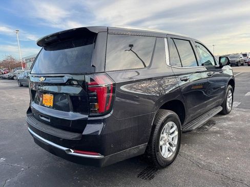 Used 2025 Chevrolet Tahoe LS image 3