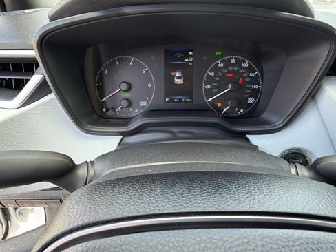 Certified 2025 Toyota Corolla SE w/ Convenience Package image 21