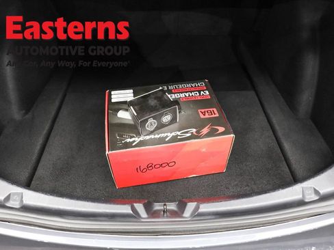 Used 2023 Tesla Model 3 Standard Range image 9