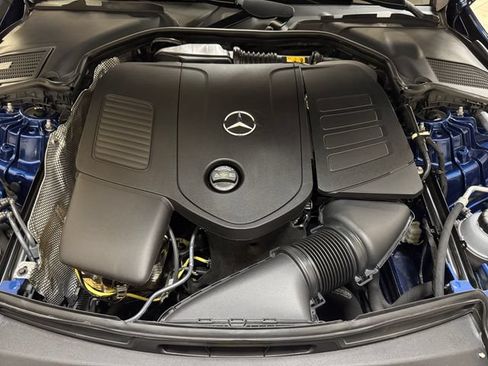 Used 2025 Mercedes-Benz C 300 Sedan image 25