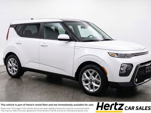 Used 2025 Kia Soul LX w/ LX Technology Package FWD image 1