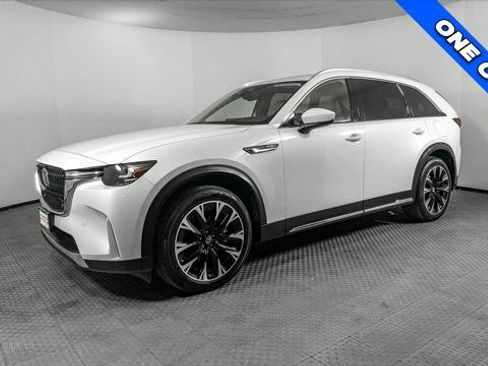 Used 2024 MAZDA CX-90 Plug-In Hybrid w/ Premium Pkg image 2