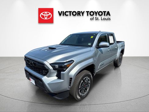 Used 2026 Toyota Tacoma TRD Sport AWD/4WD image 7